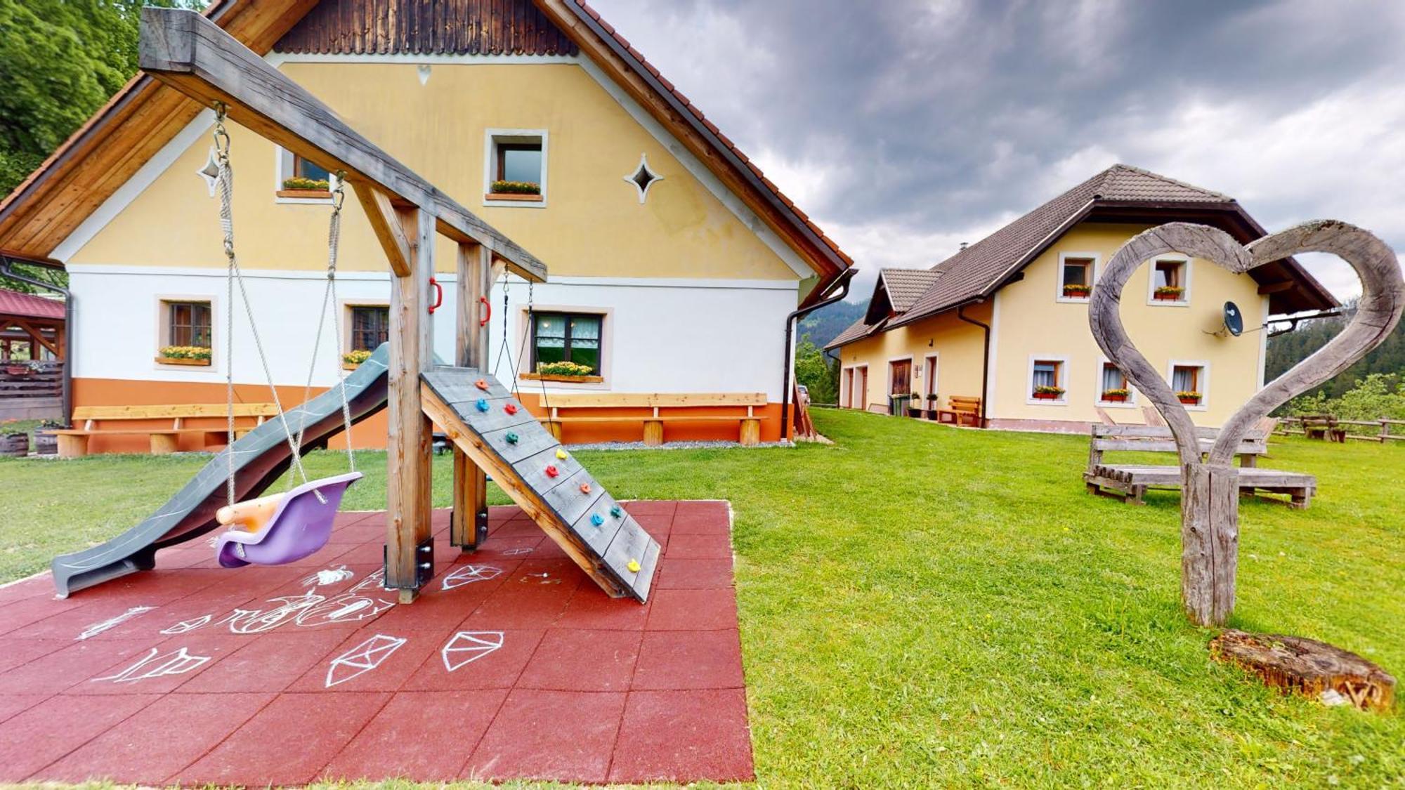 Tourist Farm Gradisnik Daire Solčava Dış mekan fotoğraf